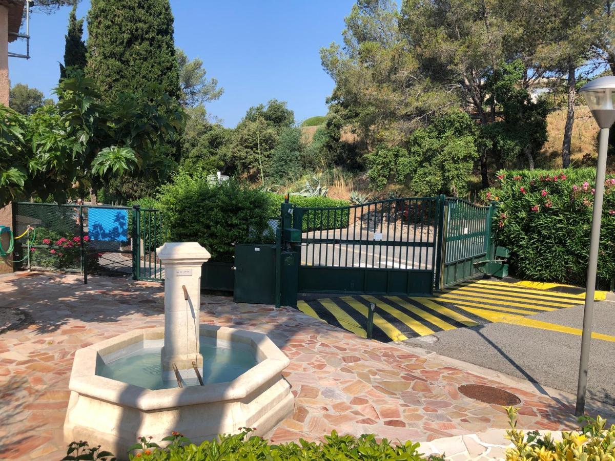 Апартаменты Boulouris Panorama Vue Mer Сен-Рафаэль Экстерьер фото